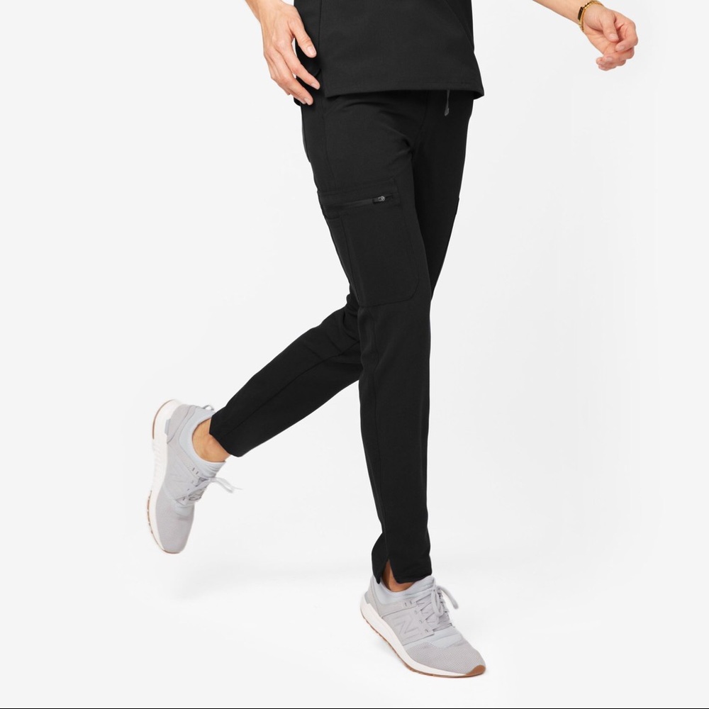 WearFIGS Yola Black Scrub Bottoms FIGS